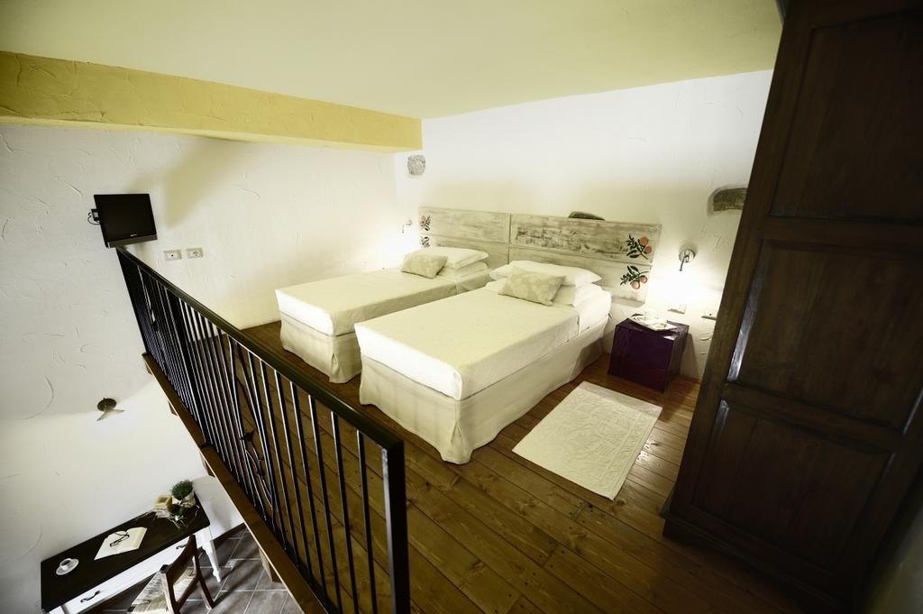 Bed and Breakfast Il Giardino Degli Aranci Mores Exterior foto