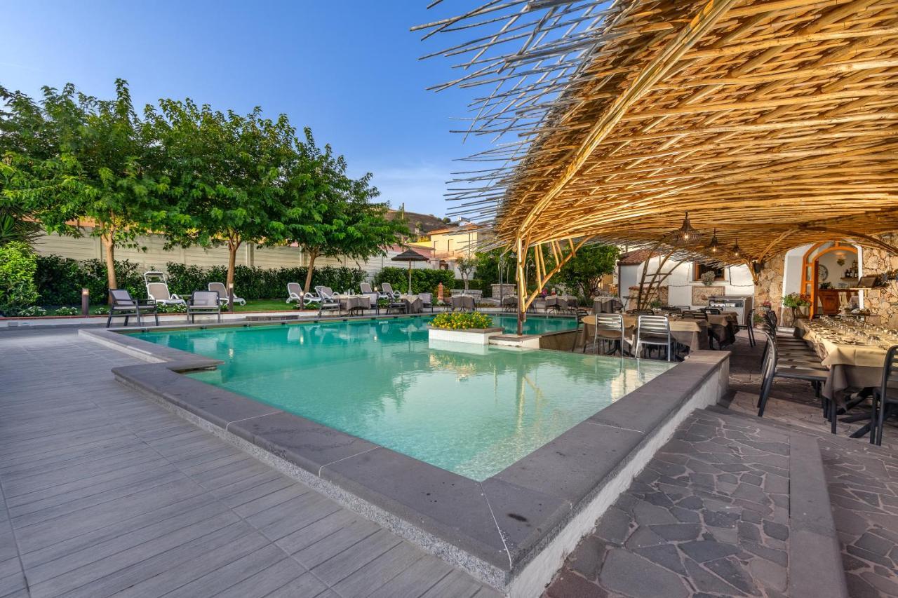 Bed and Breakfast Il Giardino Degli Aranci Mores Exterior foto